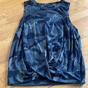 Army Print Cropped Workout Tank